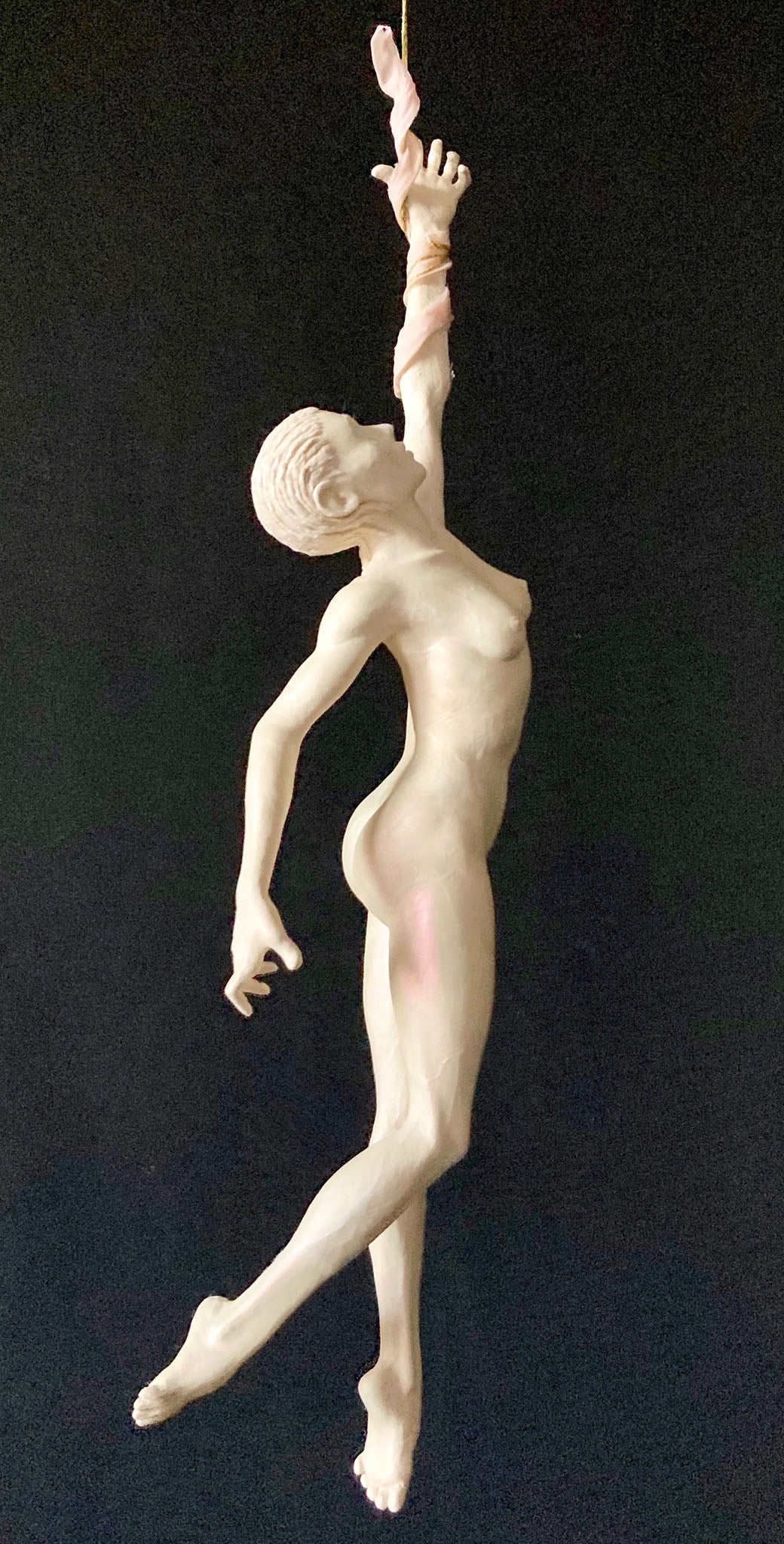 Kouros/Korai Suspended
